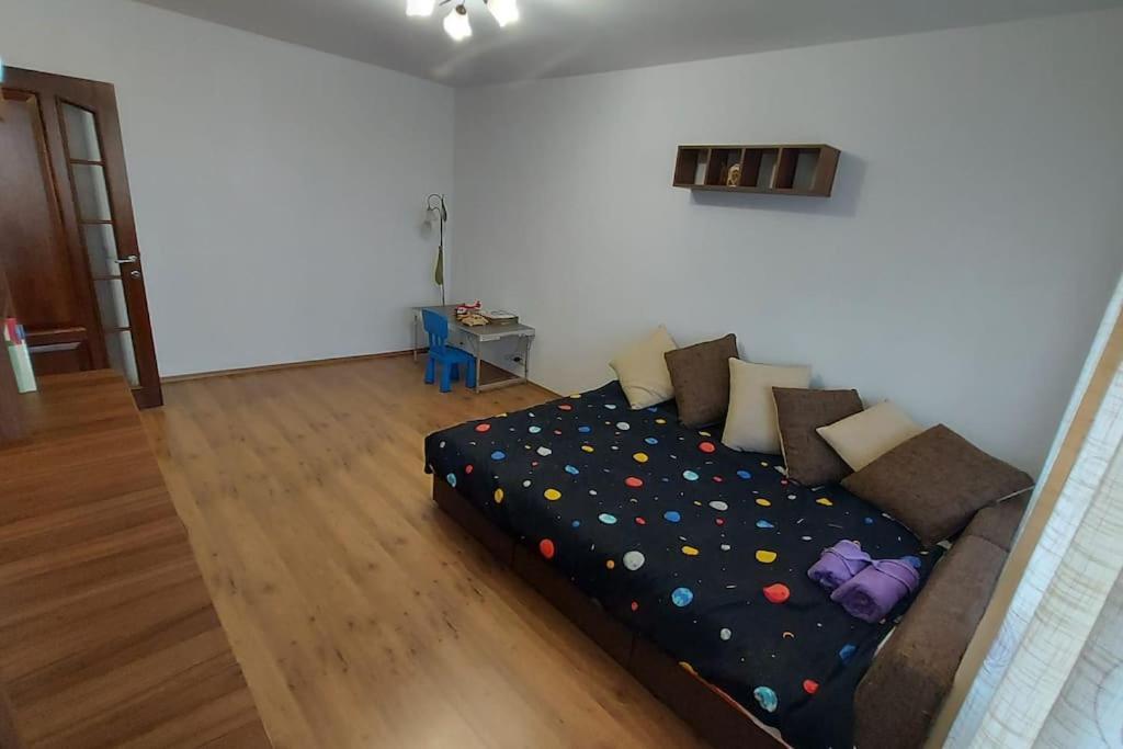 Cosy Close To Center With Parking Lot Appartamento *