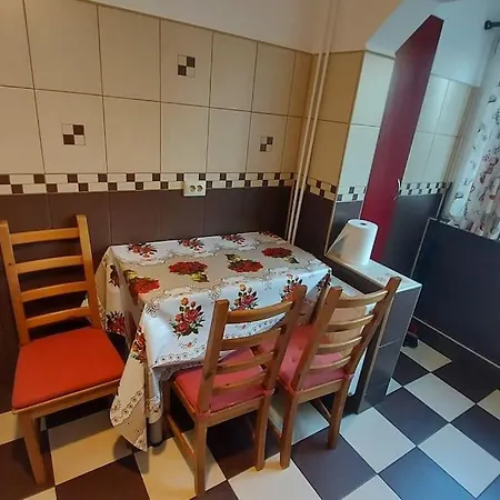 Cosy Apartment Close To City Center With Parking Lot Bucarest Esterno foto